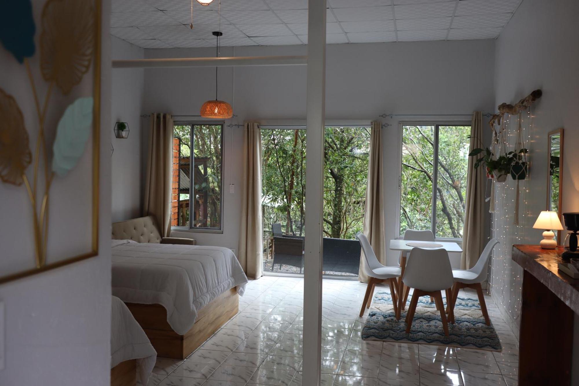 Inn Firefly *